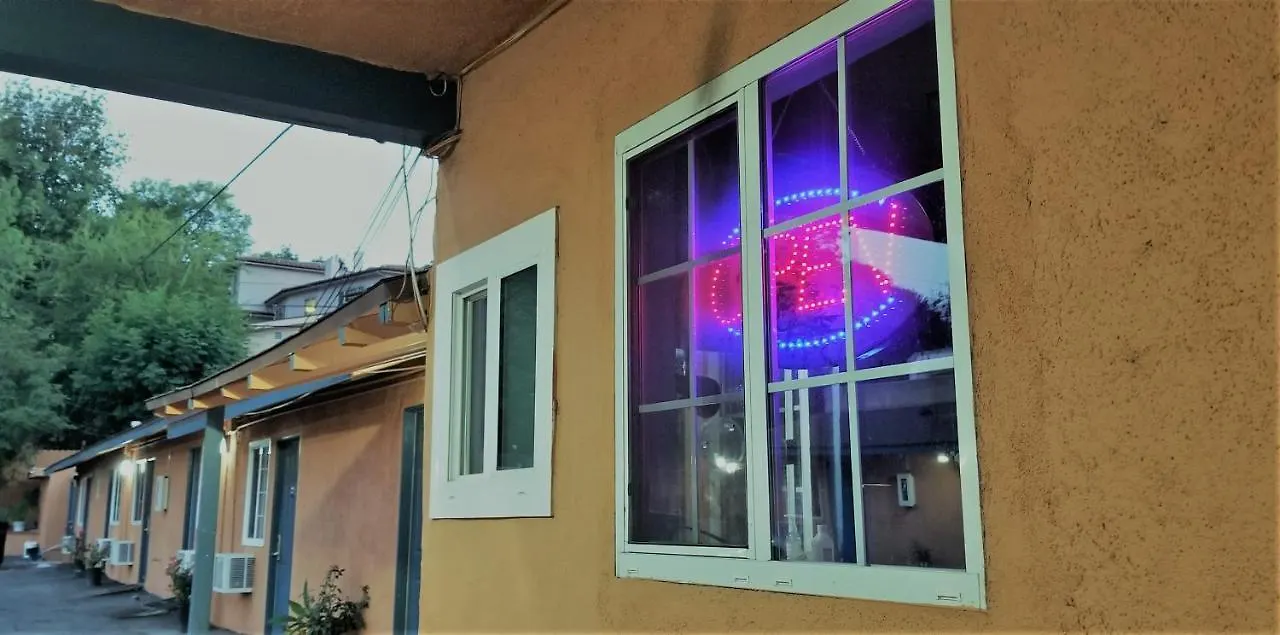 ** Motel Day N Night Inn - Near Universal Studios Hollywood Los Angeles United States